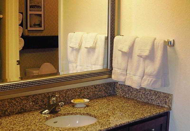 Residence Inn Tampa Suncoast Parkway At Northpointe Village Луц Екстер'єр фото